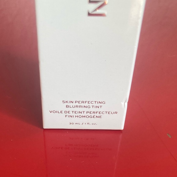 JACLYN COSMETICS Skin Perfecting Blurring Tint- Smooths - RICH -1 Oz. NIB - Picture 4 of 7